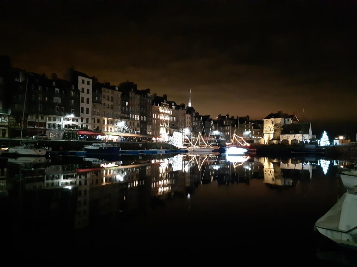 Villa Atelier 39Bis Honfleur Esterno foto