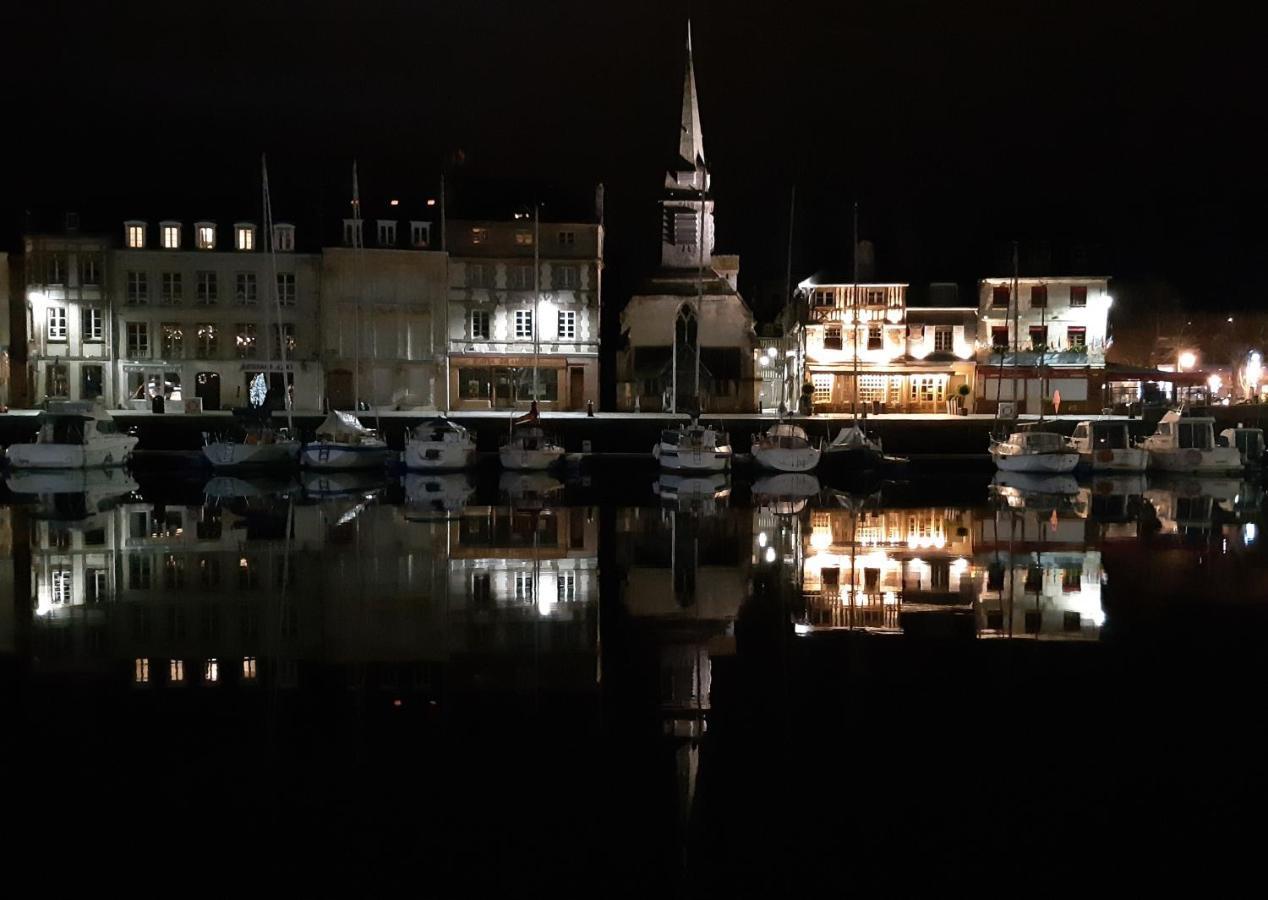 Villa Atelier 39Bis Honfleur Esterno foto