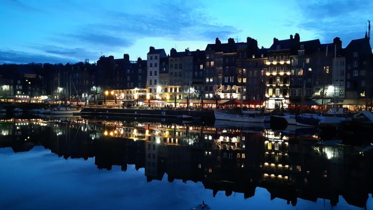Villa Atelier 39Bis Honfleur Esterno foto